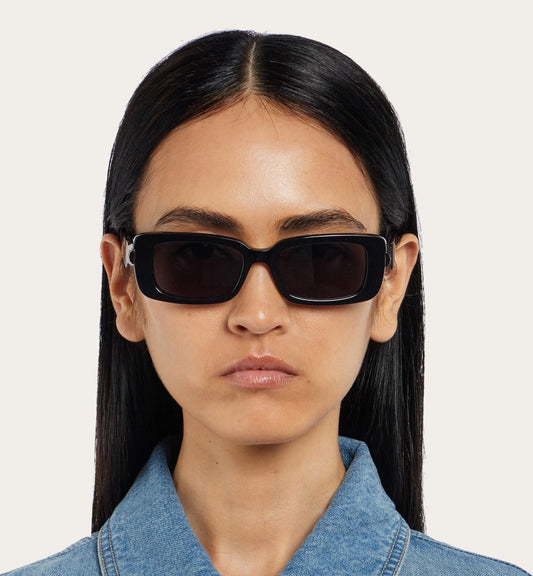 Salvatore Ferragamo SF1105S-001-5217 52mm