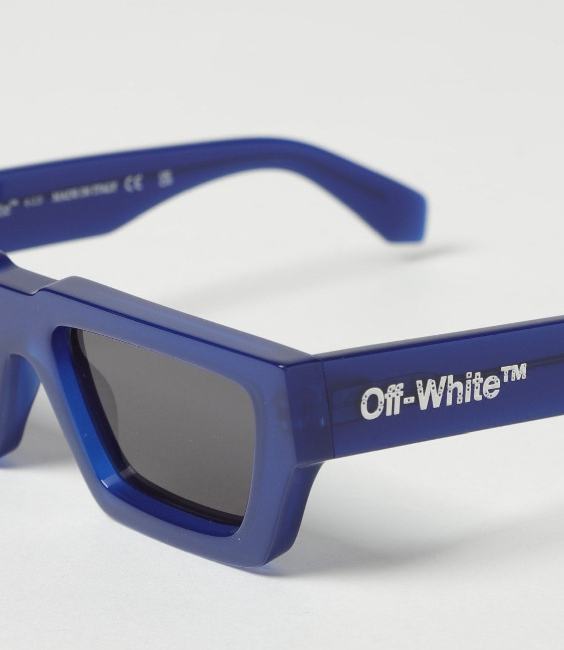 Off-White Manchester Blue Dark Grey 54mm